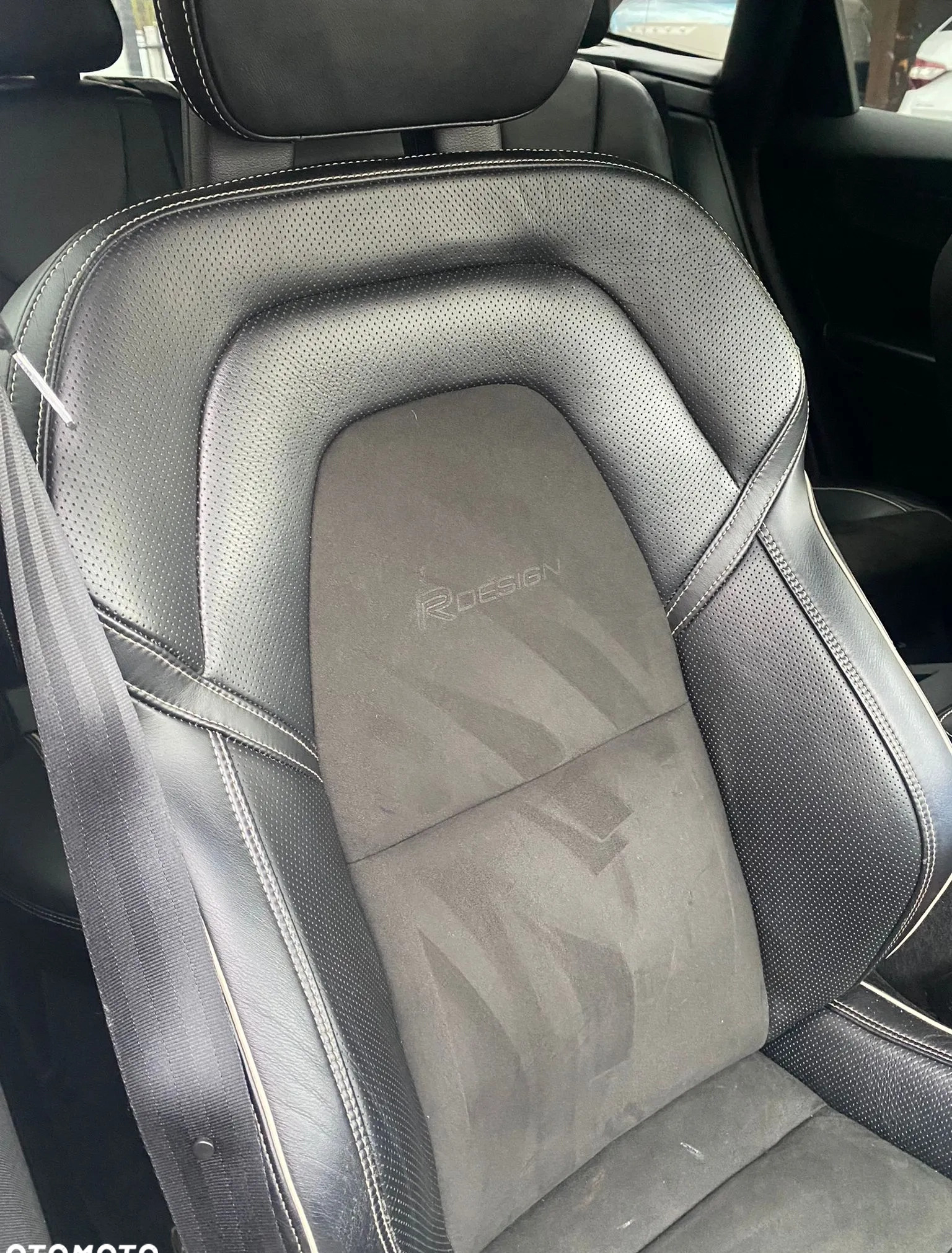 Volvo XC 60 cena 49900 przebieg: 250000, rok produkcji 2017 z Kosów Lacki małe 211